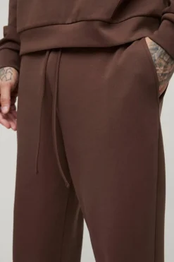 Clearance boohooMAN Tall Interlock Smart Tapered Joggers chocolate