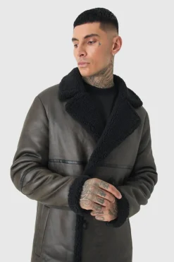 Store boohooMAN Tall Longline Double Breasted Aviator Jacket In dark brown