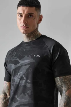 Discount boohooMAN Tall Man Active Camo Raglan Regular Fit Performance T-shirt black