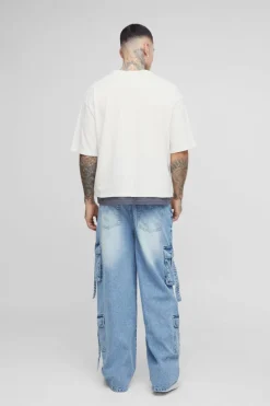 Fashion boohooMAN Tall Multi Pocket Baggy Cargo Jeans light wash