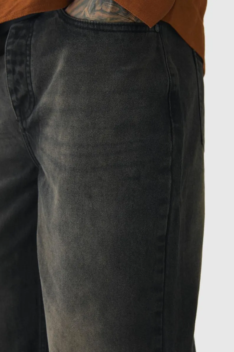 Hot boohooMAN Tall Relaxed Fit Jeans brown
