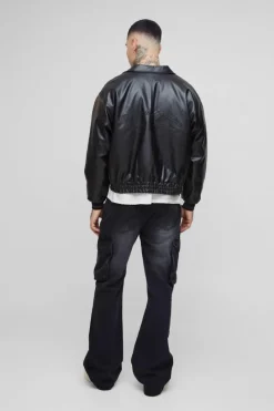 Outlet boohooMAN Tall Relaxed Rigid Flare Cargo Jeans washed black