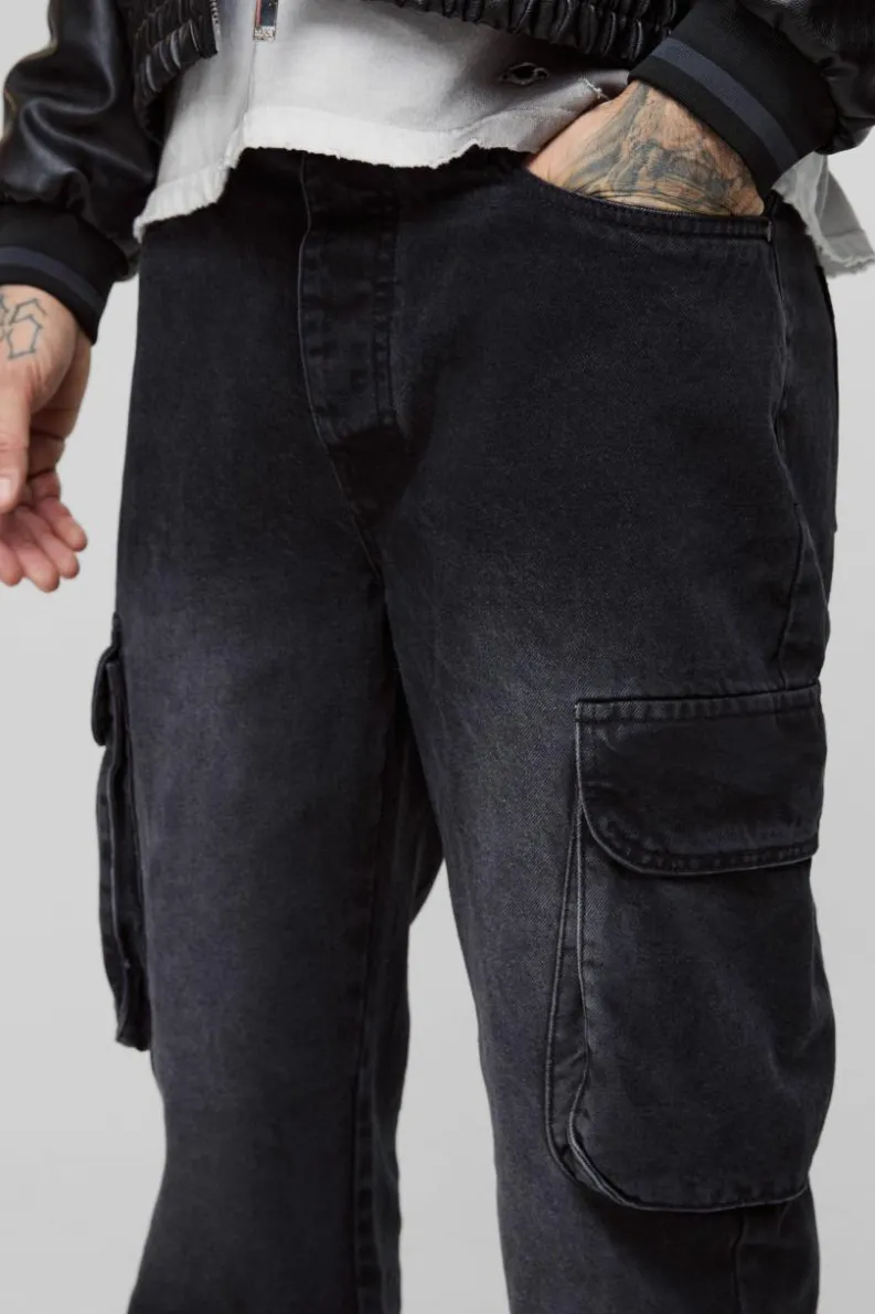 Outlet boohooMAN Tall Relaxed Rigid Flare Cargo Jeans washed black