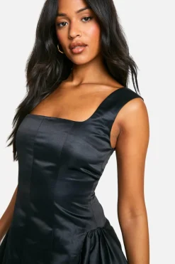 Best boohoo Tall Satin Structured Square Neck Skater Dress black