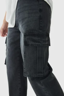 Hot boohooMAN Tall Straight Rigid Cargo Jeans washed black