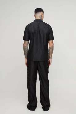 New boohooMAN Tall Woven Rib Texture Split Hem Relaxed Fit Trousers black