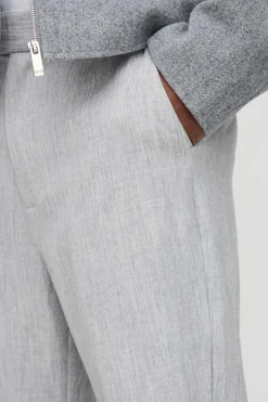 Hot boohooMAN Tapered Cropped Fit Trousers light grey