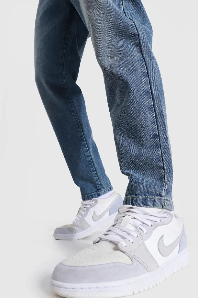 New boohooMAN Tapered Fit Rigid Jeans vintage blue