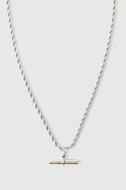 Online boohooMAN T Bar Pendant Necklace In silver