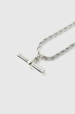 Online boohooMAN T Bar Pendant Necklace In silver