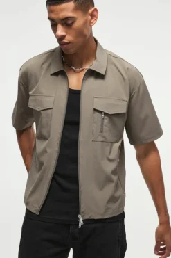 Fashion boohooMAN Technical Stretch Oversized Boxy Zip Through Pocket Detail Shirt chocolate
