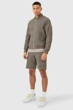 Fashion boohooMAN Textured Straight Fit Pintuck Tailored Shorts mocha