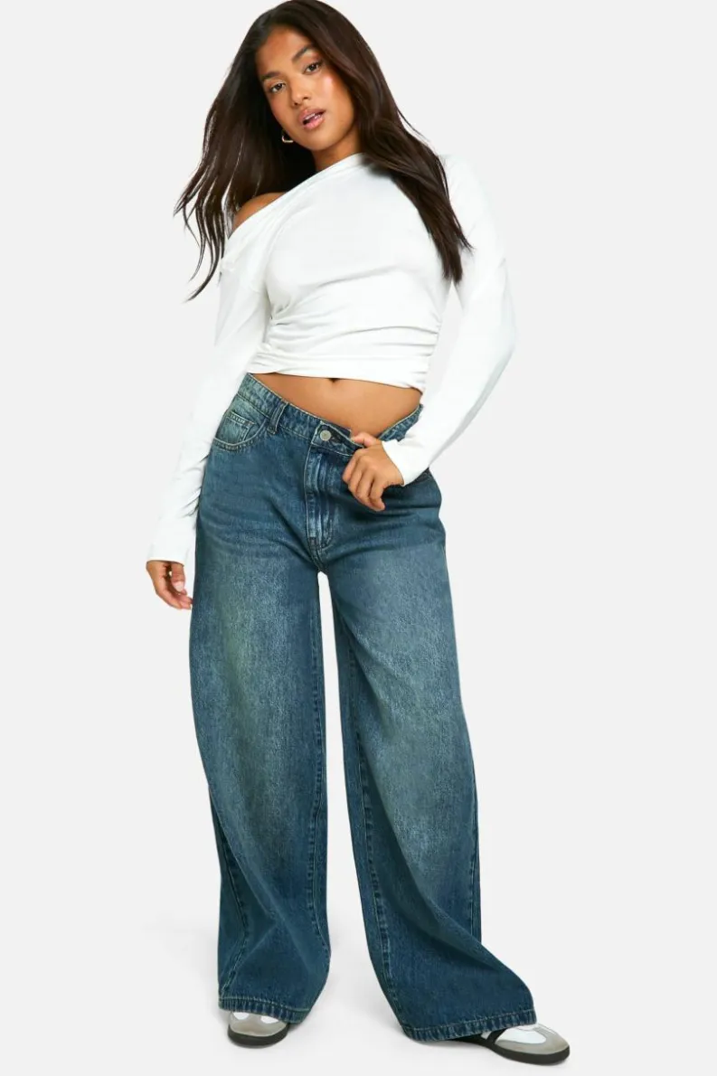 Online boohoo The Petite Straight Leg Jean mid blue