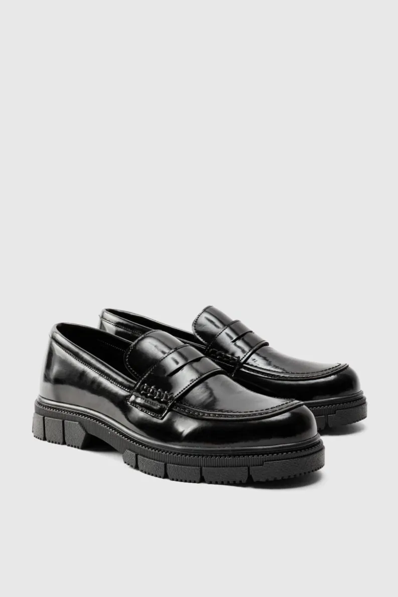 Discount boohooMAN Track Sole Loafer black
