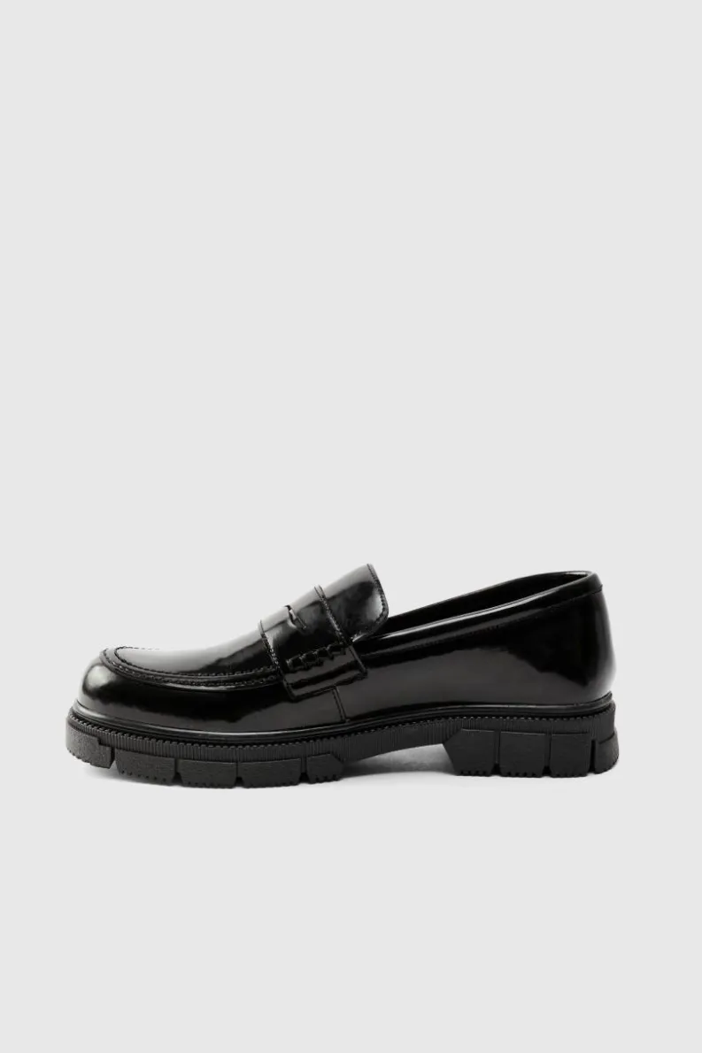 Discount boohooMAN Track Sole Loafer black