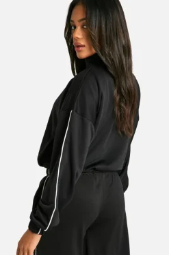 Store boohoo Tricot Piping Detail Zip Through Track Jacket black