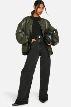 Store boohoo Vintage Look Oversized Faux Leather Bomber Jacket grey