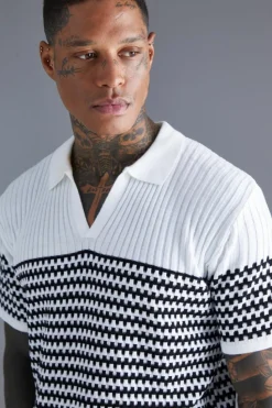 Outlet boohooMAN V Neck Striped Knitted Polo white