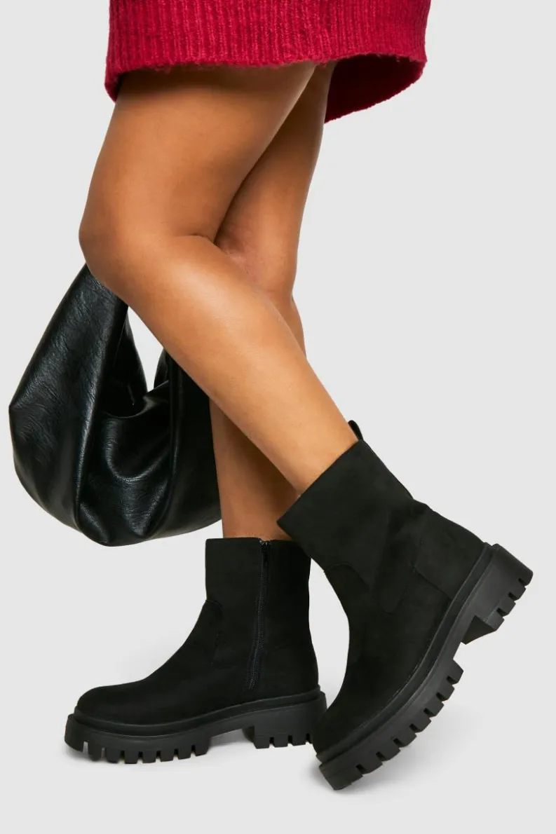 Shop boohoo Wide Fit Chunky Panel Detail Chelsea Boots black