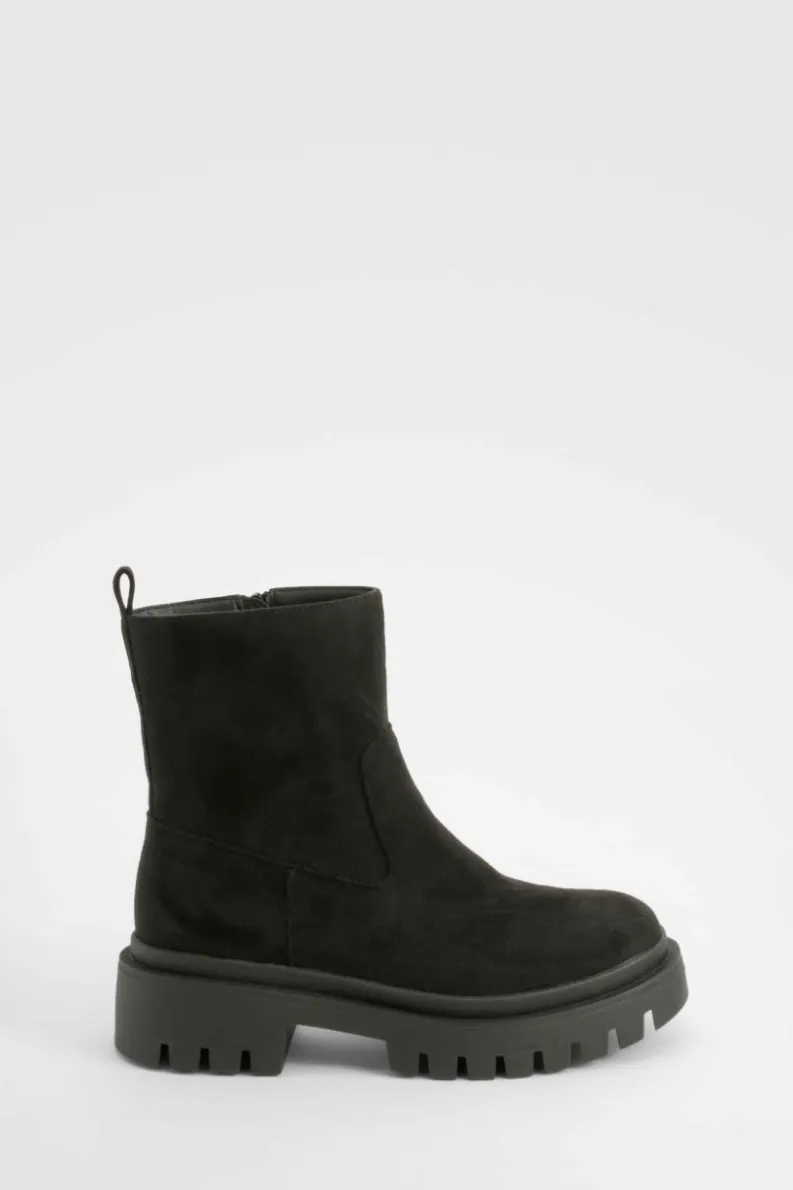 Shop boohoo Wide Fit Chunky Panel Detail Chelsea Boots black